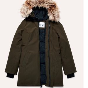 Aritzia TNA Haven Parka Dark Olive Green Coat